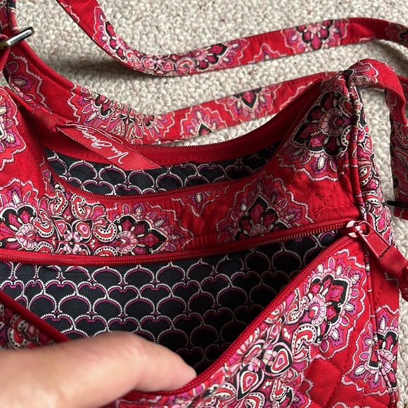 Vera Bradley red crossbody bag - Picture 3 of 8